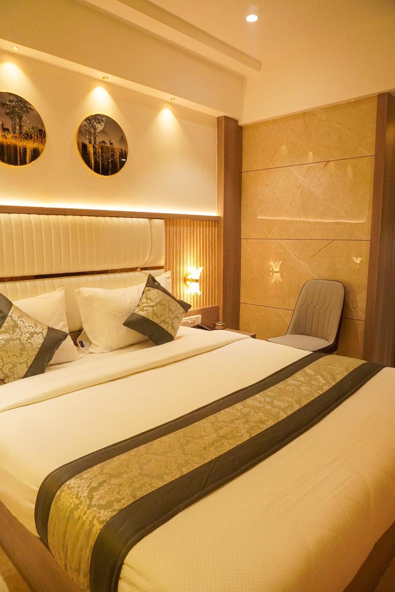 Hotel Spencer-Нави Мумбаи Экстерьер фото
